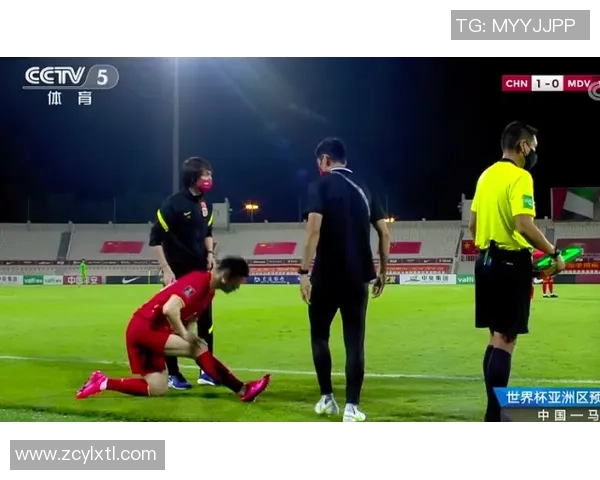 足球巨星与传奇教练的辉煌历程：突破极限与创造历史的背后故事